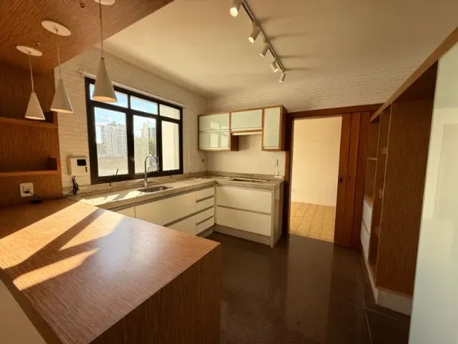 Apartamento 4 dormitórios (2 suítes) - Vila Moema - Tubarão/SC