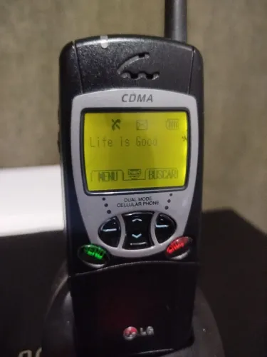  Celular LG LGC-500W Baby para coleção 