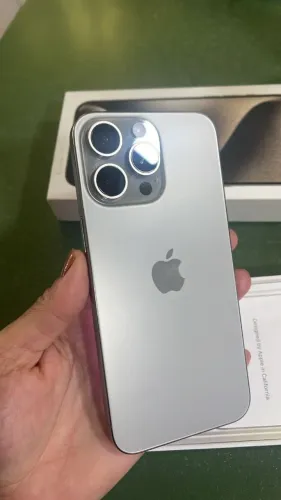 iPhone 15 Pro Max 256GB - BATERIA 85%