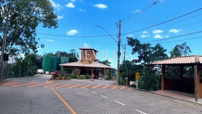 OPORTUNIDADE RARA NO CONDOMÍNIO PASÁRGADA