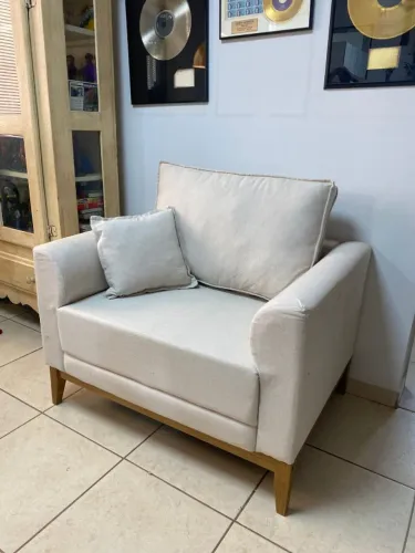 Poltrona nyce com almofada decorativa, tecido linho bege e cinza - Par 