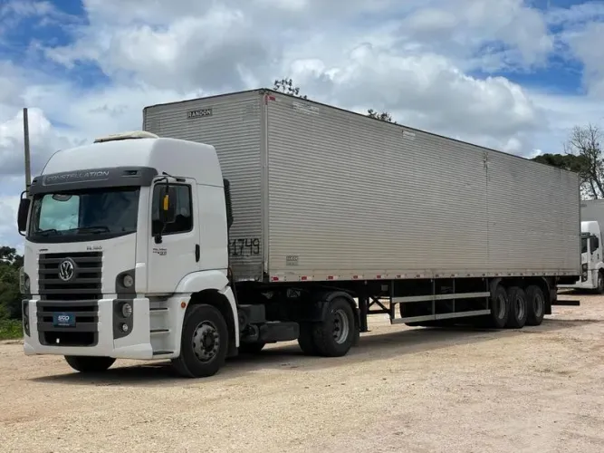 CONJUNTO VOLKSWAGEN 19.360 CTC 4X2 2022 + BAU DE ALUMINIO RANDON SRFG CG 2019