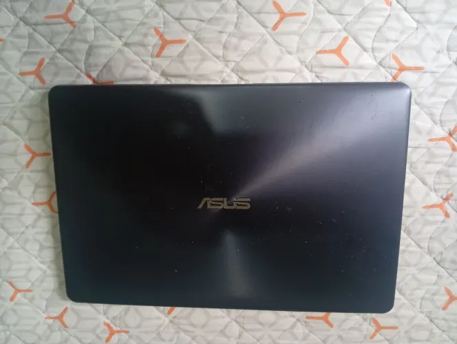 Vendo notebook Asus perfeito estado .