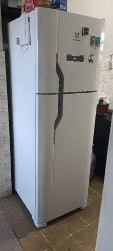 Geladeira/Refrigerador Electrolux Frost Free - Duplex Branca 371L