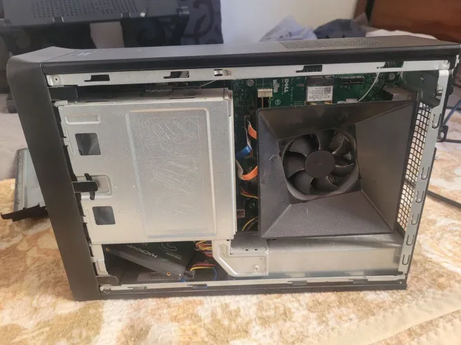 Vendo PC completo Dell i3 8ram c/ ssd 240GB