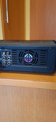 Vendo amplificador para baixo - amplificador, caixa 1 com falante de 12 e harmonizador