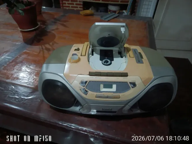 Vendo rádio Philips não funciona
