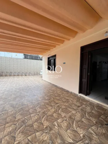 Casa á Venda com 3 Quartos sendo 1 Suíte no Eldorado, Rio Branco, AC