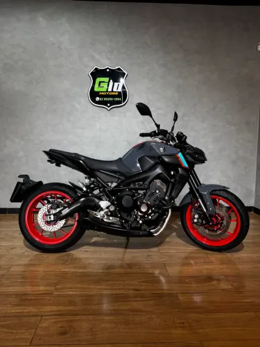 Yamaha MT-09 900 cc