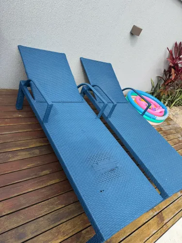Espreguiçadeira para piscina