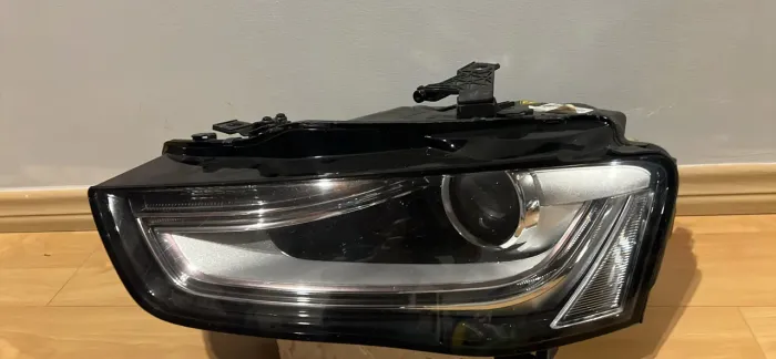 Faról Audi A Xênon 2014 Sem Conserto Original 