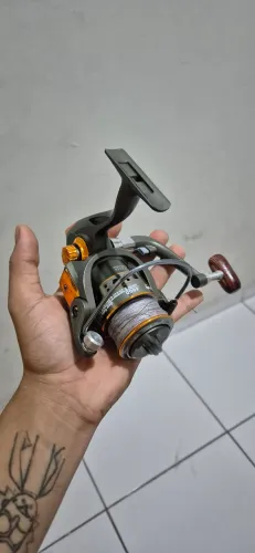 Vara de pesca e molinete