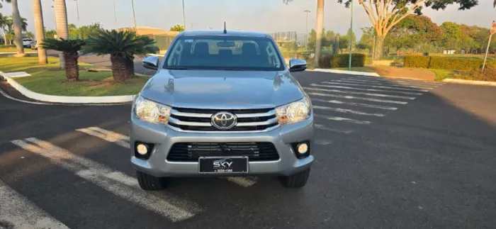 Toyota Hilux CD SRV 4X4 2.8 TDI Diesel Aut. 2018