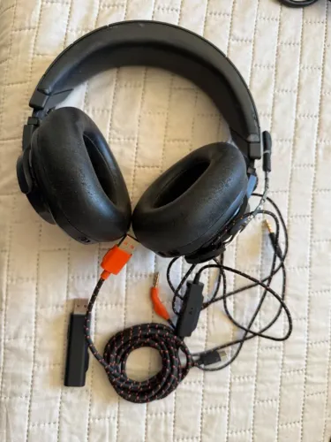 JBL quantum 600