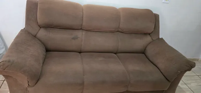 Sofás de três e dois lugares