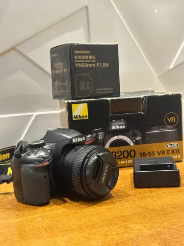 Nikon D3200 + 50mm f/1.8 | 2 Baterias + Carregador