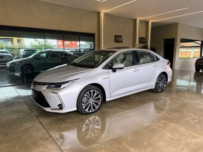 Toyota Corolla Altis Prem. Hybrid 1.8 Flex AUT 2023
