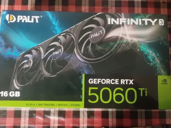 Placa de vídeo 5060 ti 16, 10 meses de uso com caixa e todos os itens originais.