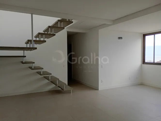 lApartamento Duplex à Venda com 3 dormitorios no Balneria do Estreito em Florianópolis SC