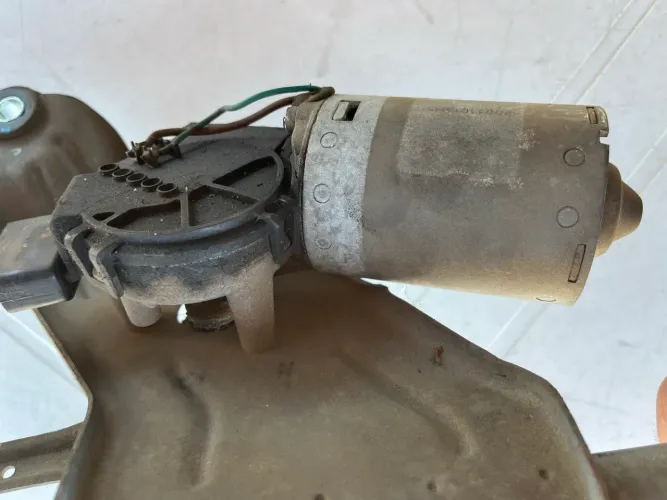 Motor limpador Sandero 2010