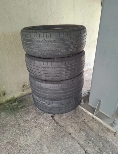 PNEUS 215/50 R17