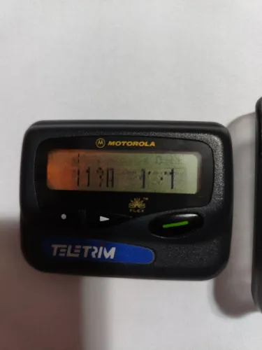 Pager Motorola Teletrim Vintage - Relíquia Anos 90 + Capinha Motorola (Funcionando)