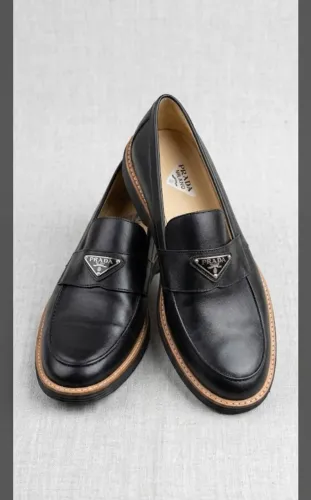 Sapato Prada