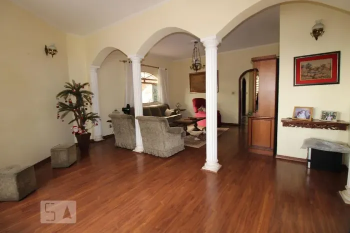 Casa à Venda - Jardim Chapadão, 5 Quartos, 250 m2