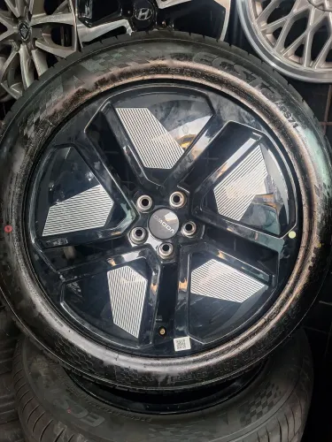 Rodas 18 + pneus Omoda Volvo Fusion Focus  Tirado carro 0KM 