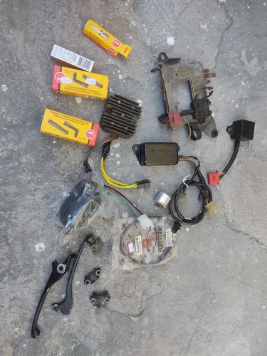 Vendo peças para CB 400