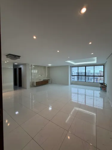 APARTAMENTO PARA LOCAÇÃO EM INTERMARES Mais de 200m