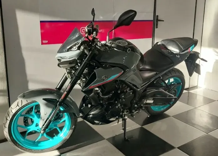 MT-03 ano 2024. Com 21 mil km, valor 28.900 Yamaha <br>2014/14<br>c/ 30 mil km, <br>Único dono<br>