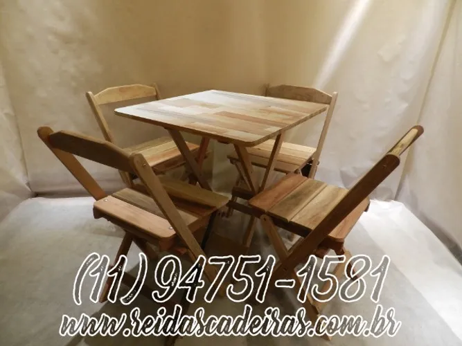 Kit Dobrável Mesa + 4 cadeiras em Madeira Maciça
