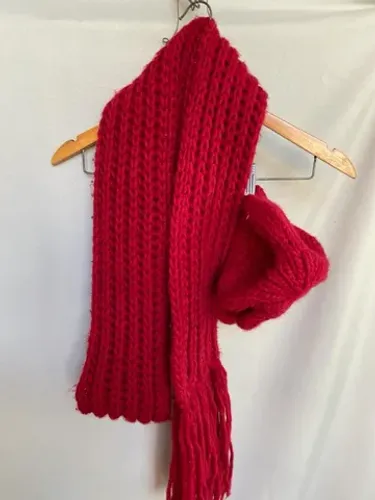 Echarpe em lã + boné feminino Rialbanni