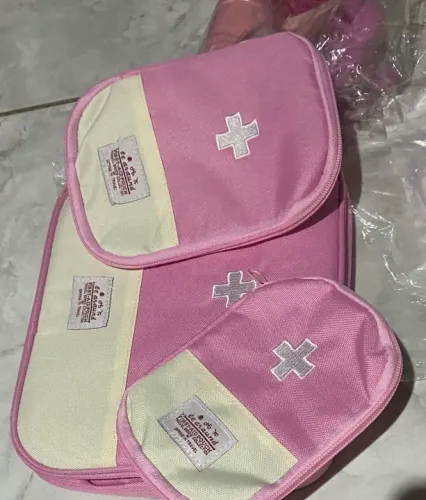 Kit com 3 Necessaires organizadoras para medicamentos 