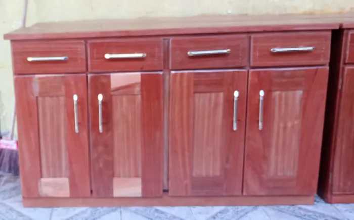 Balcão De Cozinha De 4 Portas e 4 Gavetas
