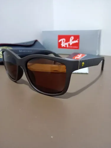 Óculos de Sol Ray-Ban Ferrari - Preto