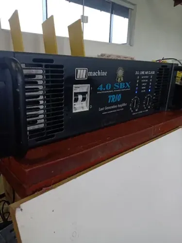 Amplificador 4.0 SBX trio Machine 