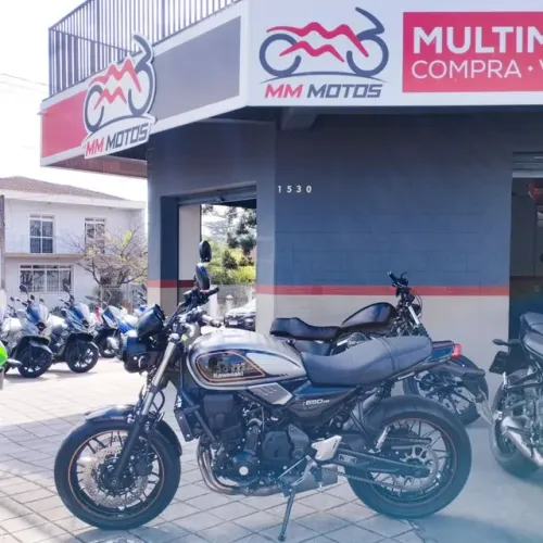 TAXA 0,99% EM ATÉ 21X NO CARTÃO!!! Kawasaki Z650 RS 2023
