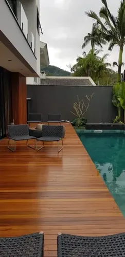 Que tal escolher um deck para sua casa!      P h a n d a     Deck de madeira