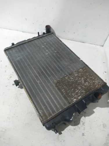 Radiador vw/gol G2 AT 1.0 8v  s/ar 2000
