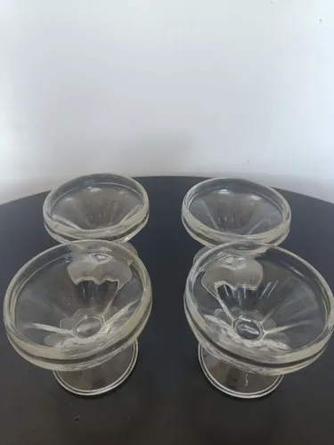 Taças para sobremesa vintage