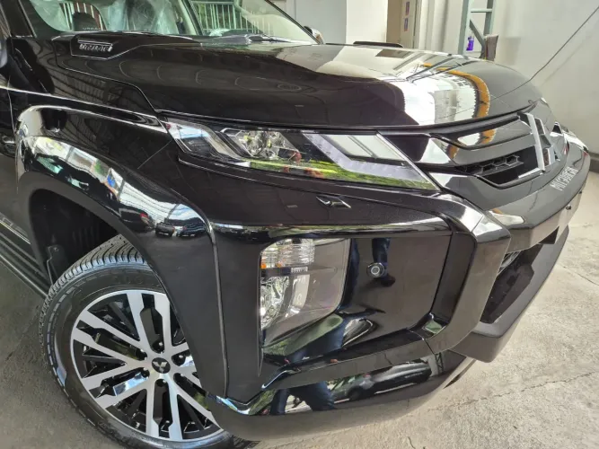 L200 TRITON SPORT HPE-S URBAN 2.4 4x4 AUT. TURBO DIESEL 2025 0KM  