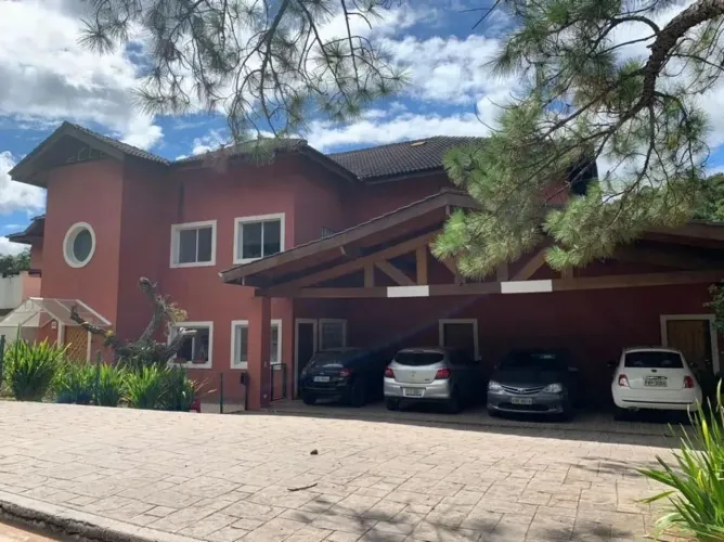 Casa à venda em Santana de Parnaíba, Vila Velha, com 5 suítes, com 1200 m², Condomínio Vil