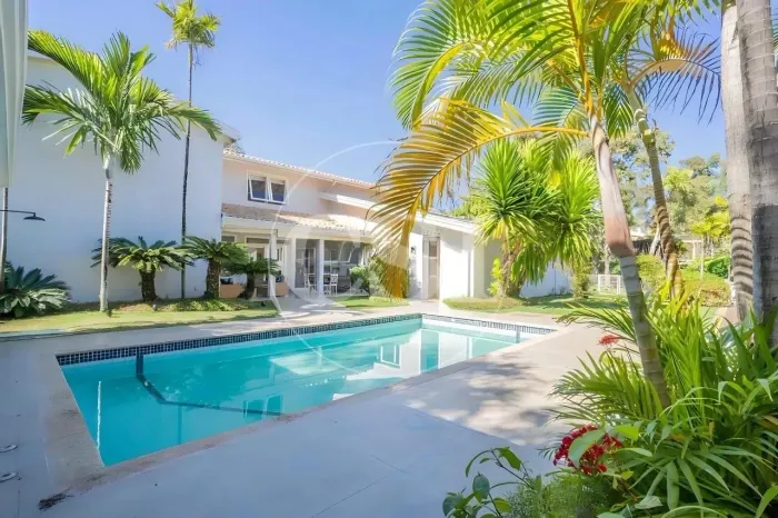 Casa de Alto Padrão à Venda no Bairro Gramado Campinas Condomínio Fechado, 600m²