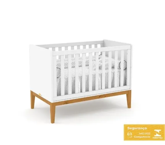 Berço Nature Matic (PRODUTO NOVO) Branco vira mini cama pés madeira amêndoa