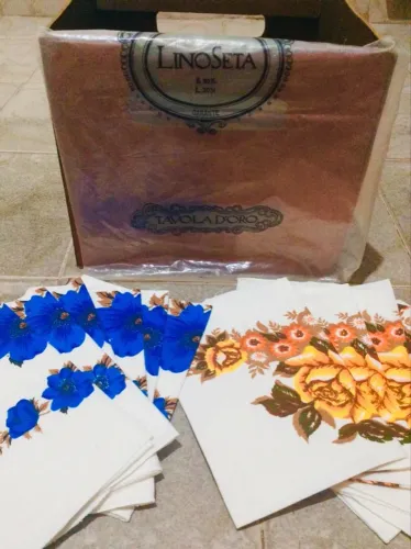 Kit jogo americano lindos para decorar mesas de marca muito boa , ótimo presente