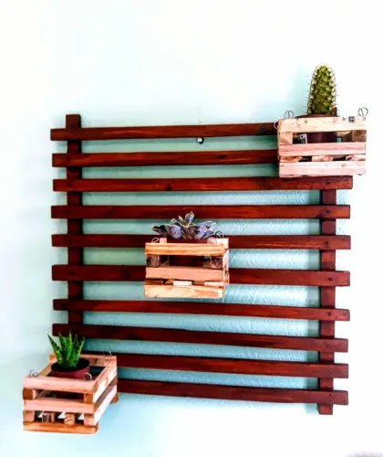 Painel de madeira para jardim vertical
