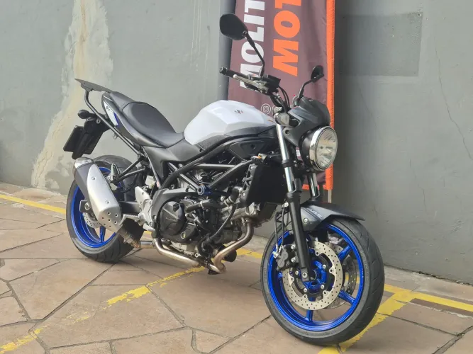 Suzuki GSR 750 ABS