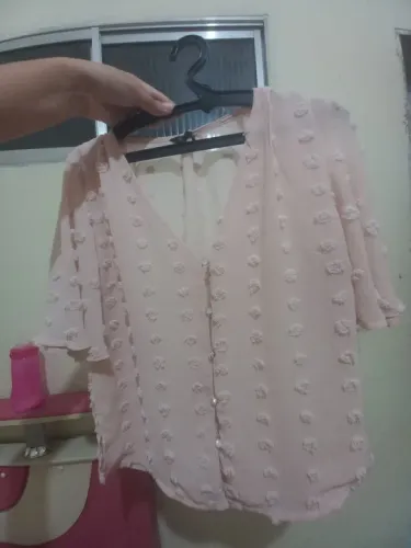 Blusa feminina rosa com detalhes em bolinhas tam M 